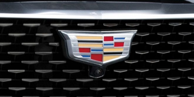 2019 Cadillac CT6 exterior Japan 006 Cadillac logo 720x340 660x330 - سيارات كاديلاك المقبولة في أوبر Cadillac